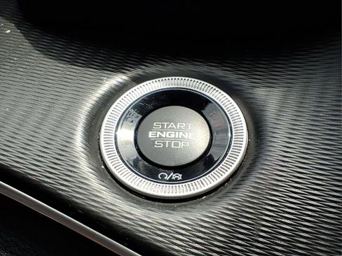 Used 2023 Jeep Grand Cherokee Laredo AWD/4WD image 8