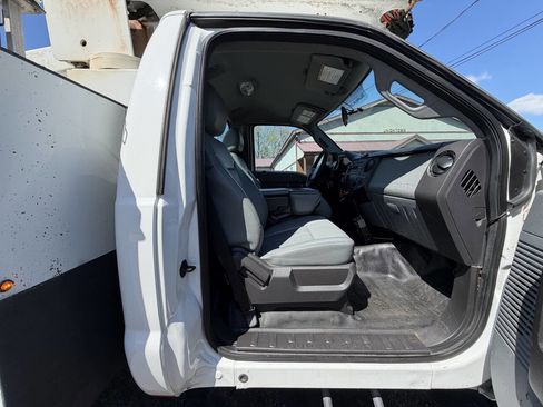Used 2015 Ford F450 XL w/ Power Equipment Group image 11