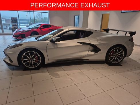 Used 2026 Chevrolet Corvette Stingray Coupe RWD image 12