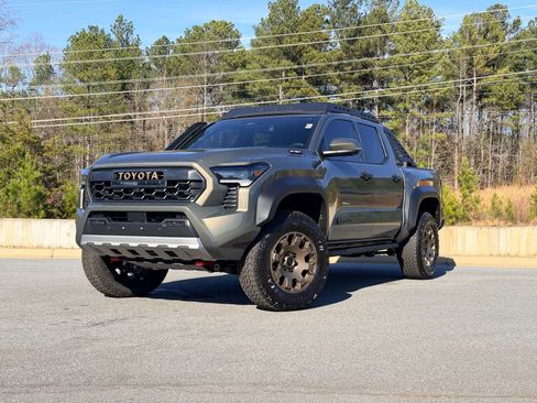 Used 2025 Toyota Tacoma 4x4 Double Cab Hybrid image 1