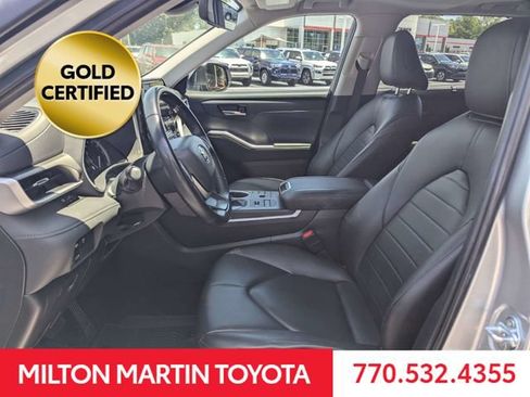 Certified 2024 Toyota Highlander XLE AWD/4WD image 7
