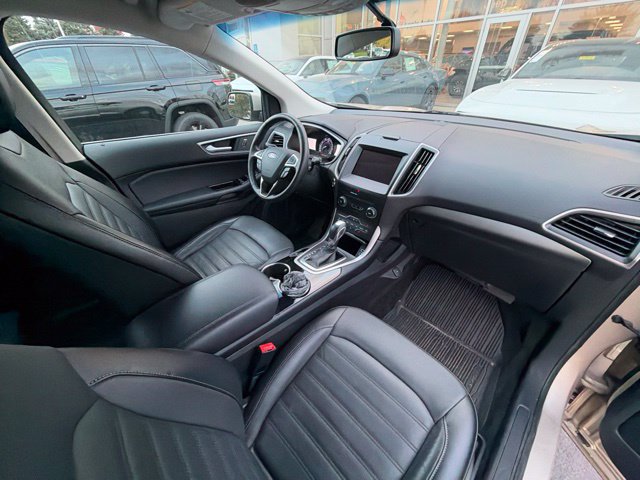 Used 2018 Ford Edge SEL w/ Equipment Group 201A AWD/4WD image 9