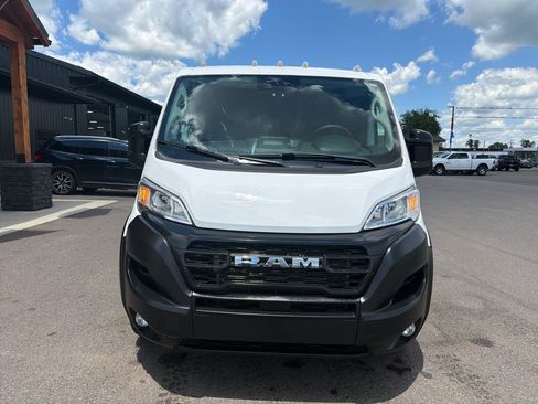 Used 2023 RAM ProMaster 2500 w/ Convenience Group FWD image 2