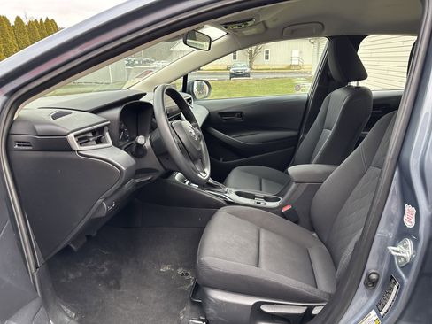 Used 2024 Toyota Corolla LE image 13