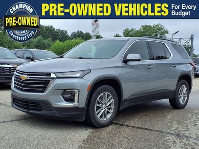 Used 2023 Chevrolet Traverse LT