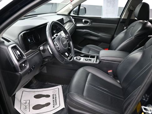 Used 2022 Kia Sorento EX AWD/4WD image 23