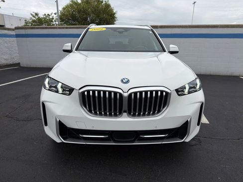 Used 2025 BMW X5 xDrive50e AWD/4WD image 8
