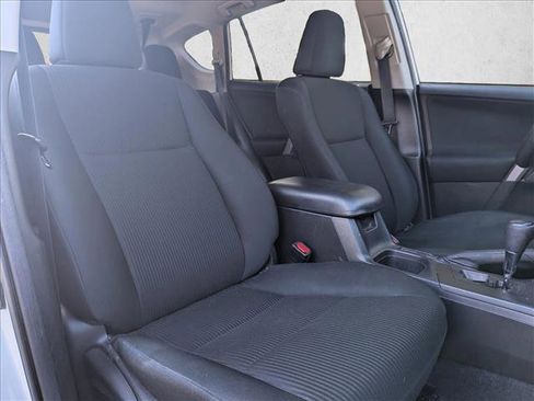 Used 2016 Toyota RAV4 LE w/ Cargo Management Package image 20