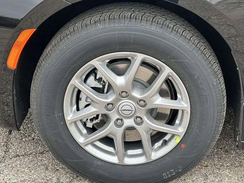 New 2026 Chrysler Pacifica Select image 8