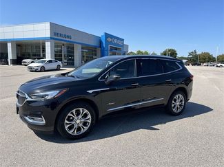 Used 2018 Buick Enclave Avenir w/ Avenir Technology Package image 1
