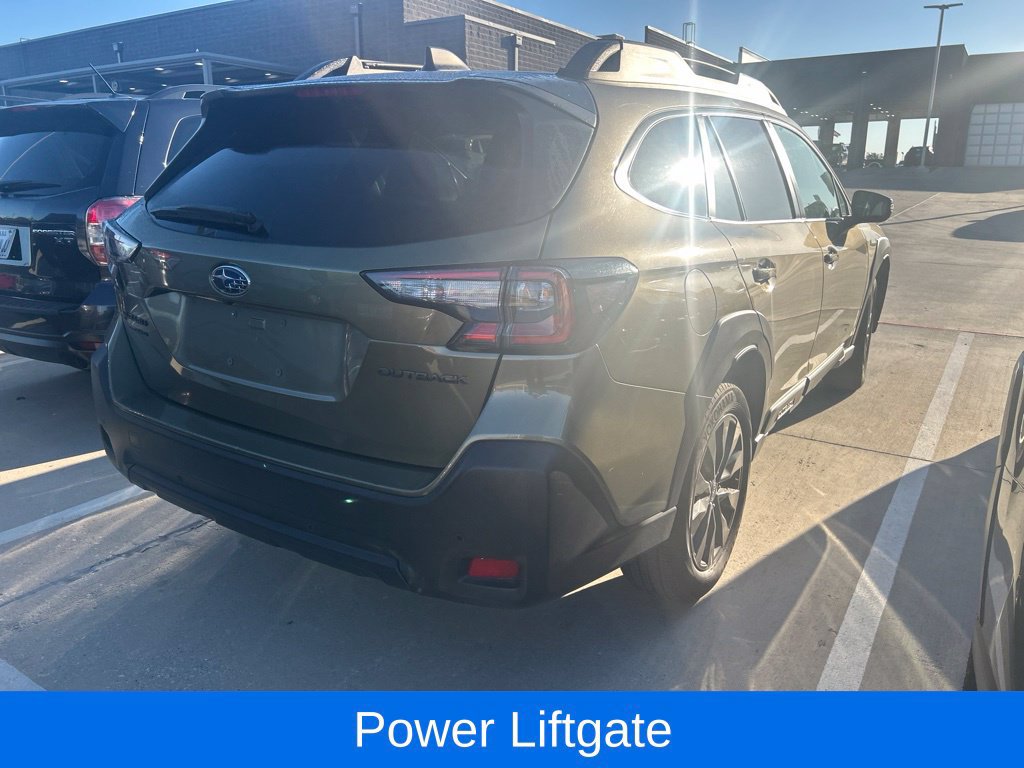Used 2025 Subaru Outback Onyx Edition AWD/4WD image 3
