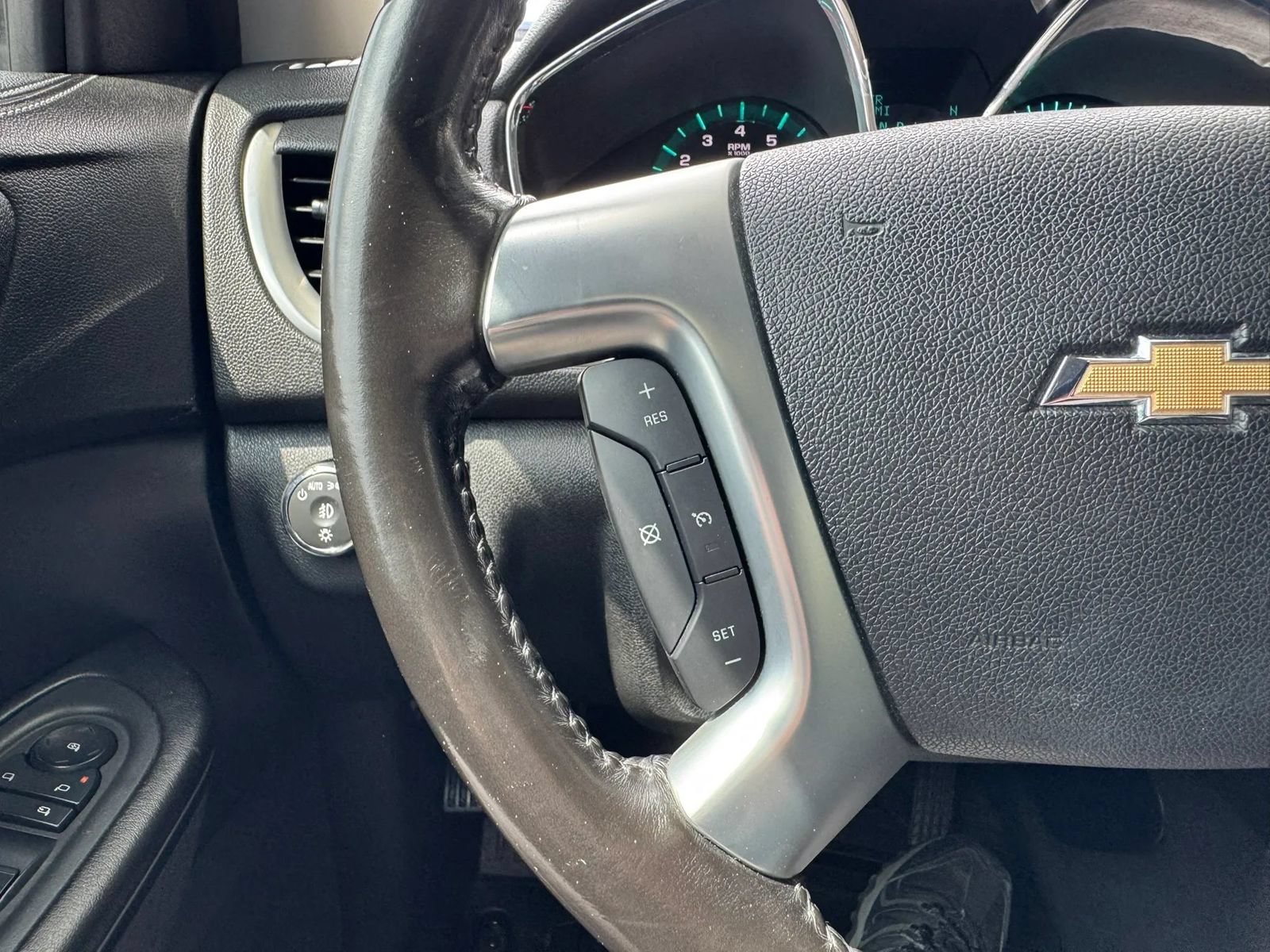Used 2017 Chevrolet Traverse LT FWD image 29