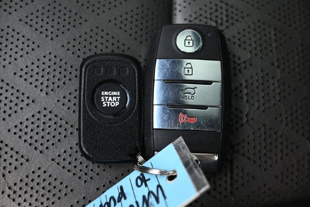 Used 2016 Kia Sorento SX w/ SXL Technology Package AWD/4WD image 26