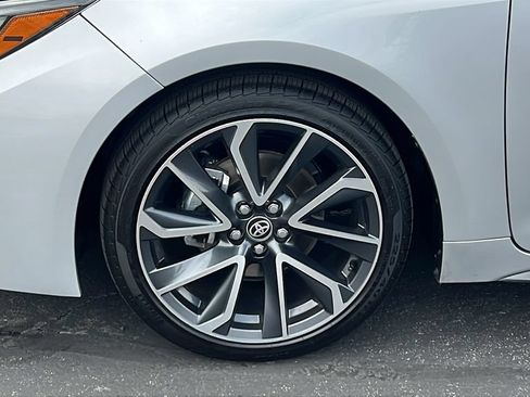Used 2022 Toyota Corolla SE w/ Carpet Mat Package (TMS) FWD image 8