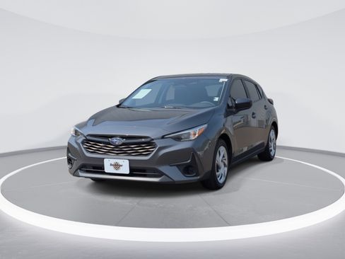 Used 2025 Subaru Impreza 2.0i AWD/4WD image 3