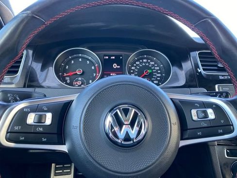 Used 2017 Volkswagen GTI SE image 13