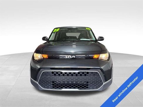 Used 2023 Kia Soul LX w/ Option Group 015 FWD image 2
