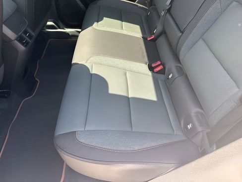 New 2026 GMC Terrain AT4 image 31