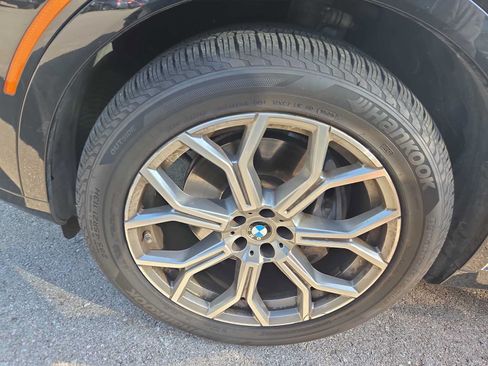 Used 2025 BMW X7 xDrive40i AWD/4WD image 7