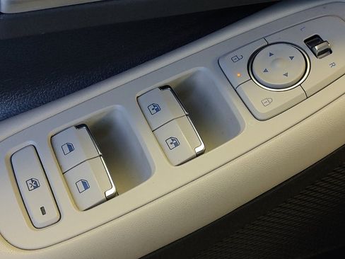 Used 2025 Hyundai Sonata SEL FWD image 27