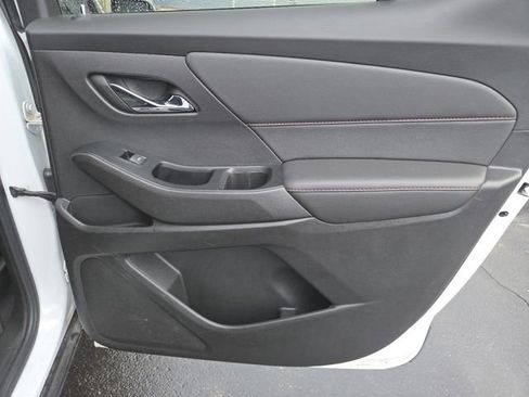 Certified 2023 Chevrolet Traverse RS image 30