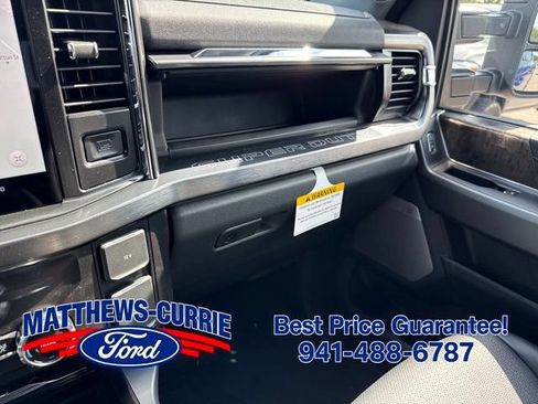 New 2026 Ford F250 Lariat w/ Black Appearance Package AWD/4WD image 27