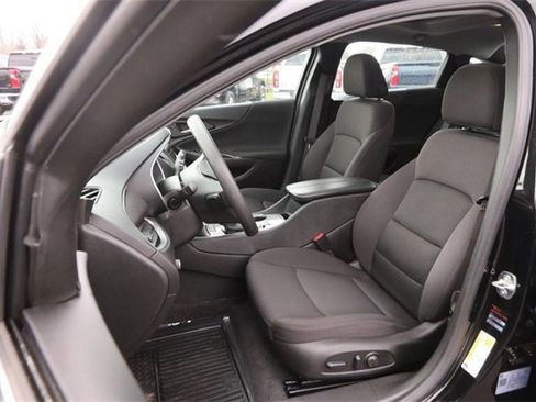 Used 2024 Chevrolet Malibu LT image 8