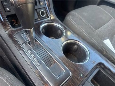 Used 2016 Chevrolet Traverse LT image 14