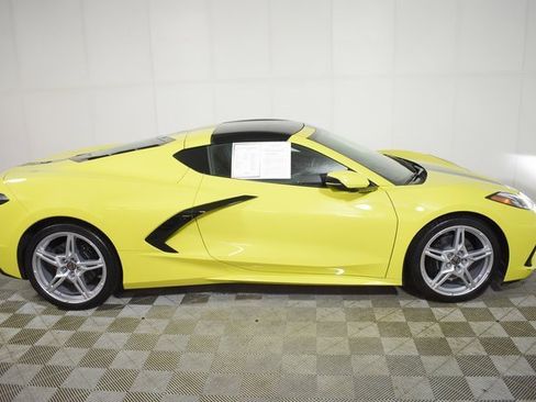 Used 2020 Chevrolet Corvette Stingray Coupe image 12