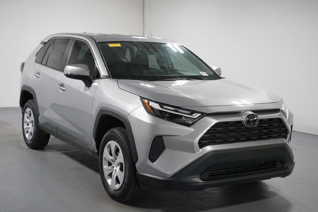 Certified 2025 Toyota RAV4 LE FWD image 3