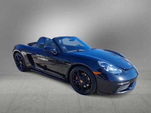 Used 2021 Porsche 718 Boxster S image 2