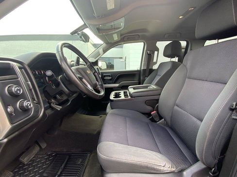 Used 2018 Chevrolet Silverado 1500 LT w/ All Star Edition AWD/4WD image 10