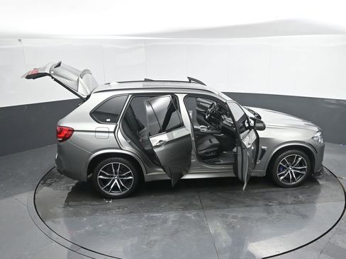 Used 2018 BMW X5 M image 56