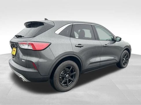 Used 2020 Ford Escape SE image 9