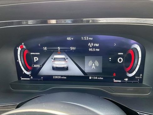 Used 2024 Nissan Pathfinder Platinum w/ Cargo Package image 10