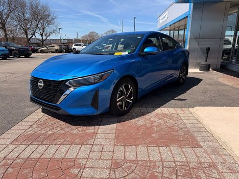 Used 2024 Nissan Sentra SV w/ All-Weather Package image 4