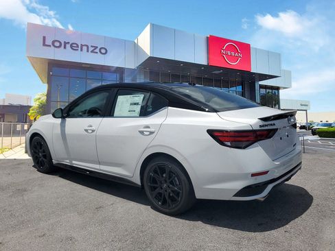 New 2025 Nissan Sentra SR w/ Midnight Edition image 6