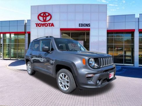 Used 2022 Jeep Renegade Latitude w/ Convenience Group AWD/4WD image 28