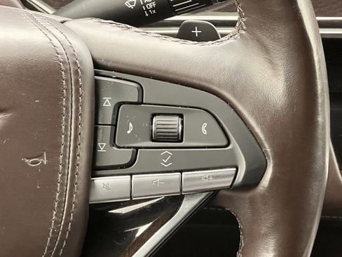 Used 2022 Cadillac Escalade ESV Sport Platinum w/ LPO, ONYX Package image 17