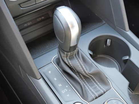 Certified 2021 Volkswagen Atlas SE w/ Towing Package image 25