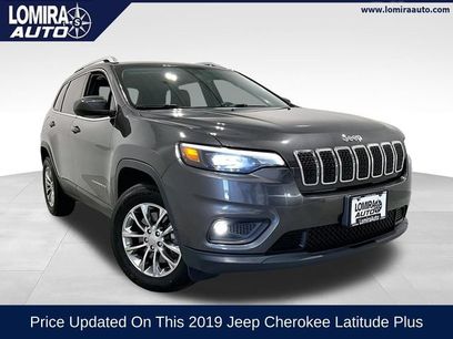 Used 2019 Jeep Cherokee Latitude Plus w/ Cold Weather Group