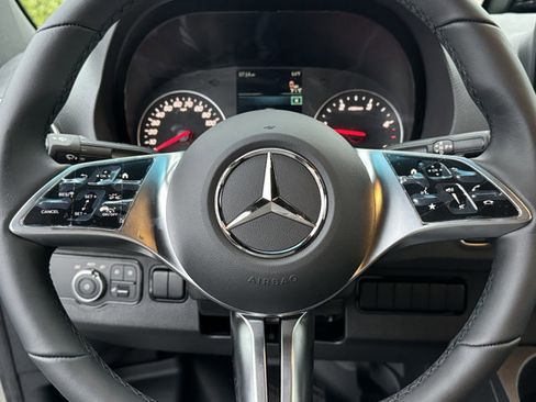 New 2025 Mercedes-Benz Sprinter 2500 image 11