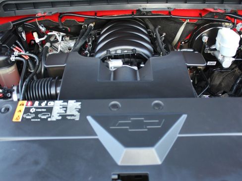 Used 2018 Chevrolet Silverado 1500 LT w/ Texas Edition image 30