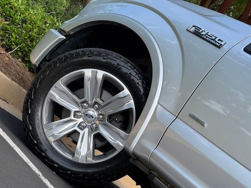 Used 2016 Ford F150 Platinum w/ Equipment Group 701A Luxury image 9