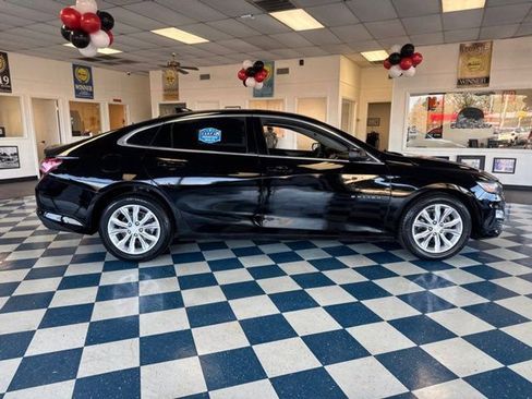 Used 2020 Chevrolet Malibu LT image 8