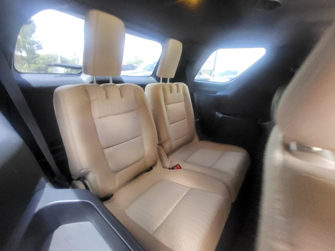 Used 2017 Ford Explorer FWD image 35