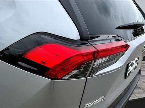 Used 2023 Toyota RAV4 XLE Premium AWD/4WD image 21