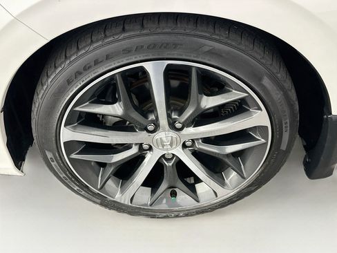 Used 2024 Honda Civic Touring image 11