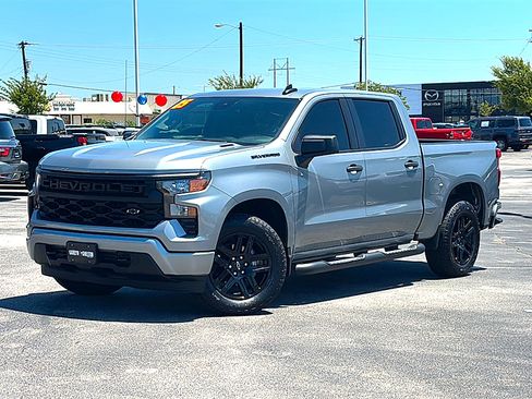 Used 2025 Chevrolet Silverado 1500 Custom w/ Turbomax Blackout Package RWD image 2