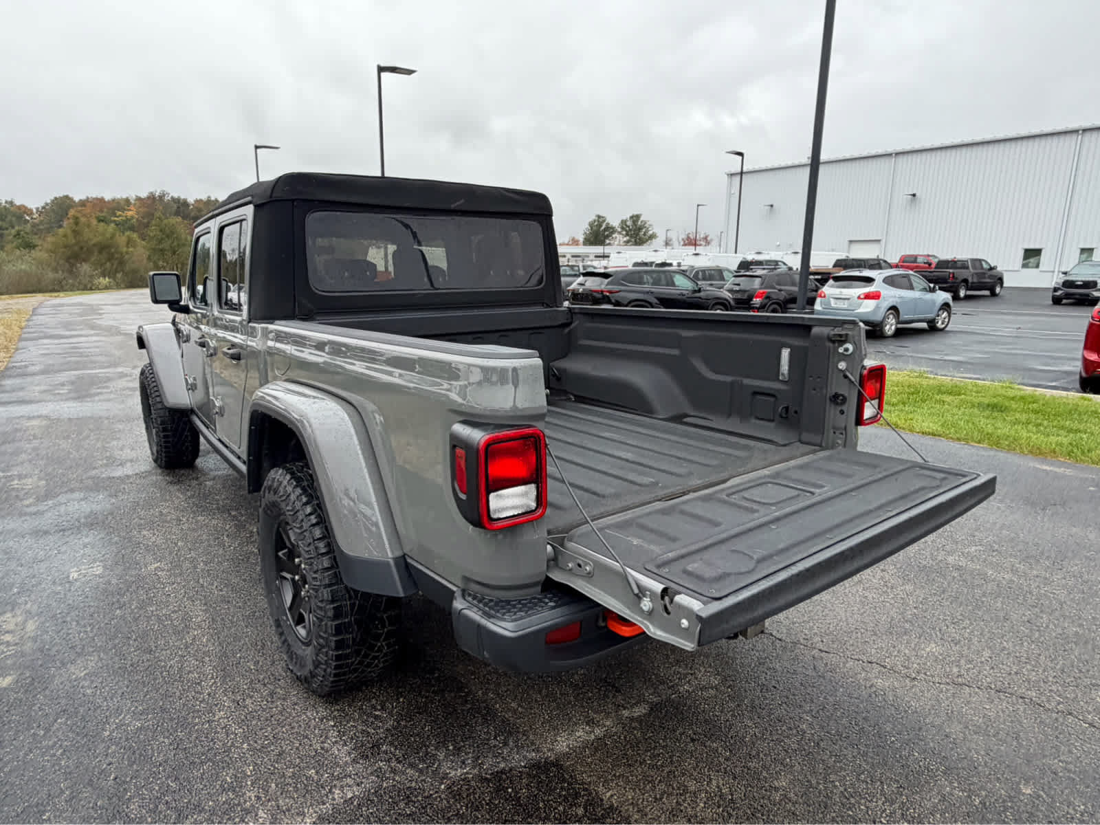 Used 2023 Jeep Gladiator Mojave w/ Cold Weather Group AWD/4WD image 3